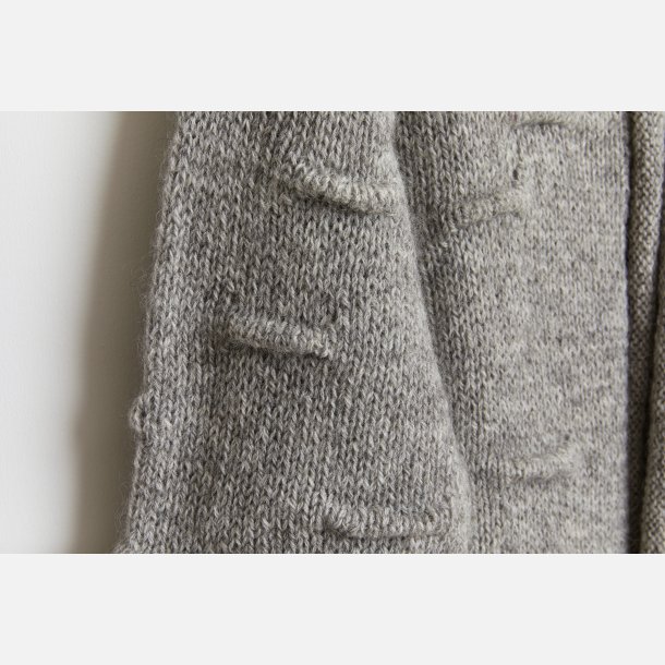 Cardigan med streger