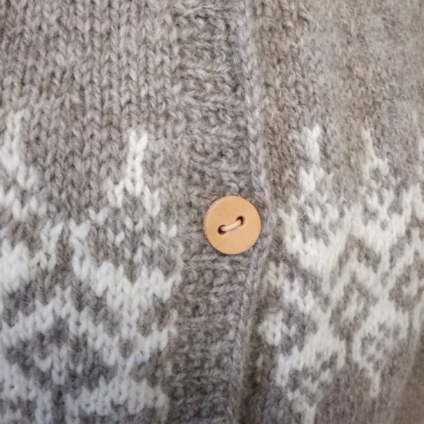 Oktober Mdr: Isblomst Cardigan