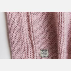 "Torsdag" Sweater i Naturfarvet Knudegarn